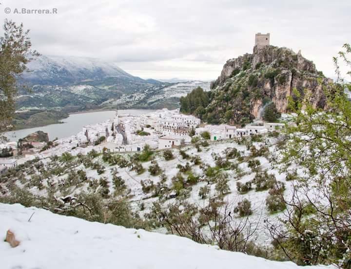 Las 4 Lunas Zahara De La Sierra Buitenkant foto